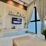 Royale Cottage Midvalley Netflix Pools 4 Pax