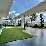 Royale Cottage Midvalley Netflix Pools 4 Pax